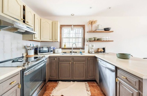Round Top Ski Chalet | The Pine Tree Chalet: Perfect Getaway in Catskills