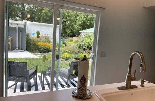 Plainwell House | The Pineapple Cottage- Close Lakes and Beaches!