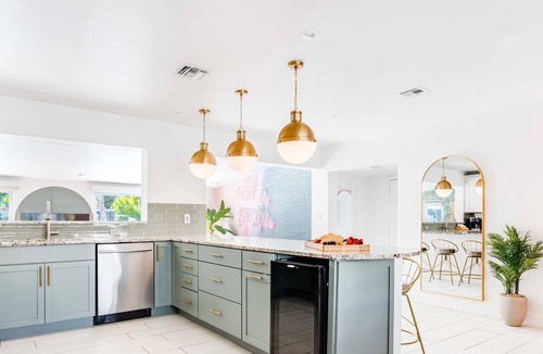 Coral Brook House | The Pink Flamingo Sum