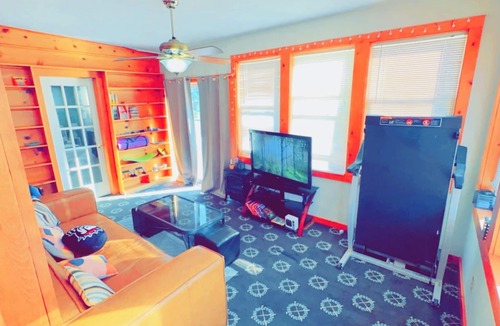 New Philadelphia Apartment | The pLace in Dover