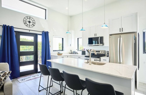 Old Man Bay Apartment | The Place