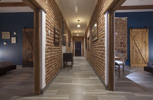 La Paz Hotel | The place with most vintage maritime atmosphere in an old house plenty of detail