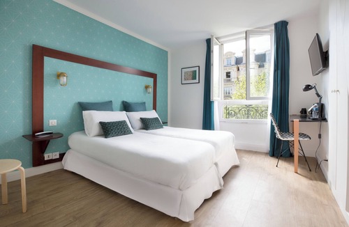 Clignancourt Hostel | The Playce - Paris