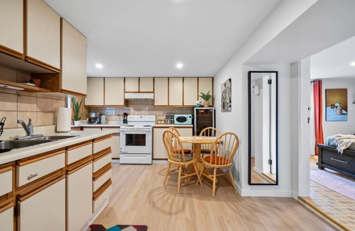 West Point Grey House | The Point Grey | 2BD/1BA Basement Suite