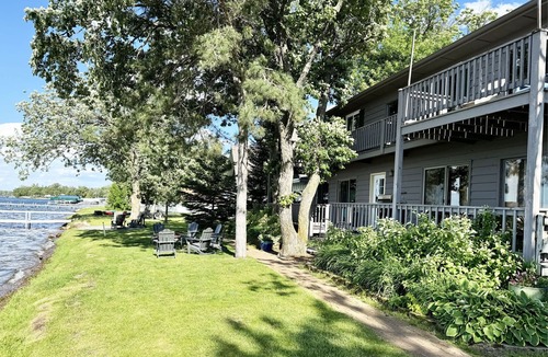 East Gull Lake Condo | The Point on Gull Lake – Unit 3: 2BR Upper-Level Haven w/Dock & Garage