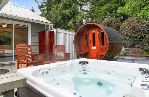 Port Renfrew House | The Point Partial - Hot tub - Sauna - view of San Juan Bay - Pet Friendly
