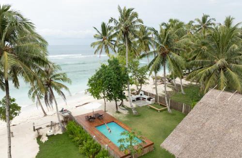 Katiet Hotel | The Point SurfHouse 3 meals included