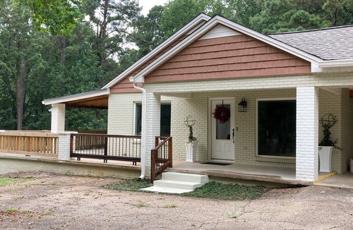 Columbus House | The Porch House is New!