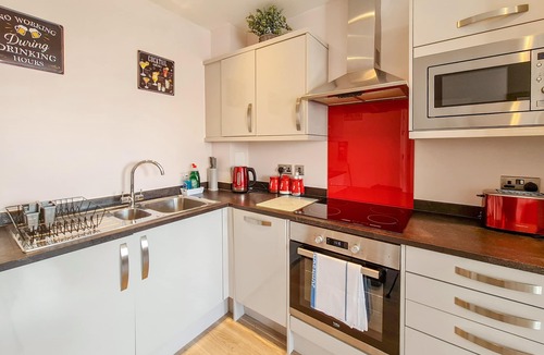 Barnwood Apartment | The Post House Green by Fortuna Property Portfolio, The Post House Green Apartment