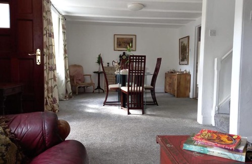 Dorchester House | The Post Office, 6 beds, Bar, Library, Pool Table, Stream, Large Garden