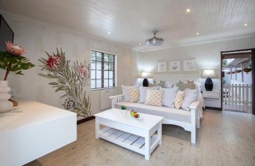 Hermanus Bed & Breakfast | The Potting Shed Guest House