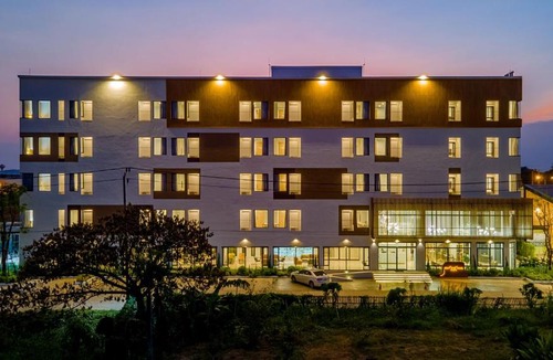 Phitsanulok Hotel | The Pride Hotel Phitsanulok