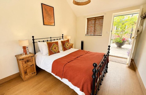 Stow Maries Bed & Breakfast | The Prince of Wales
