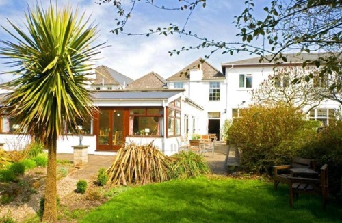 Dursley Hotel | The Prince of Wales Hotel Berkeley by Bellevilla, A38 M5