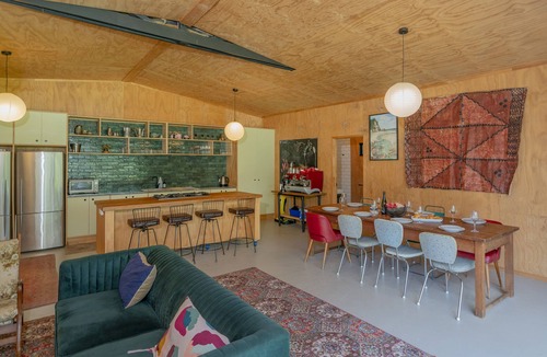 Kuaotunu House | The Pumpkin Shed - Kuaotunu Holiday Home