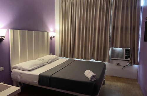 Ermita Hostel | The Purple Tree Hostel