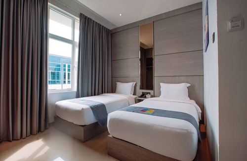 Medan Hotel | The Quadrant Hotel KNO