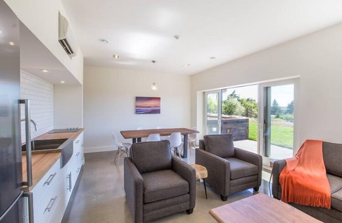 Summerville Centre House | The Quarterdeck Resort