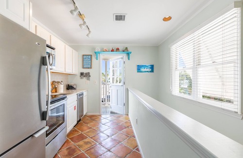 Truman Annex Condo | THE QUARTERDECK ~ Colorful & Comfy 2nd Floor 2Ba/1Ba Shipyard Unit!
