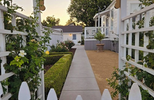 Winters House | The Queen On Main