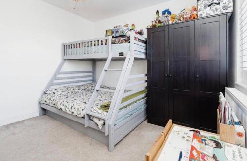 Aldborough Apartment | The Quiet Corner