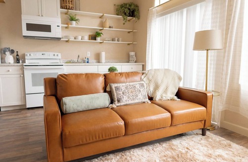 Pasco Apartment | The Quiet Hideaway - Guest House