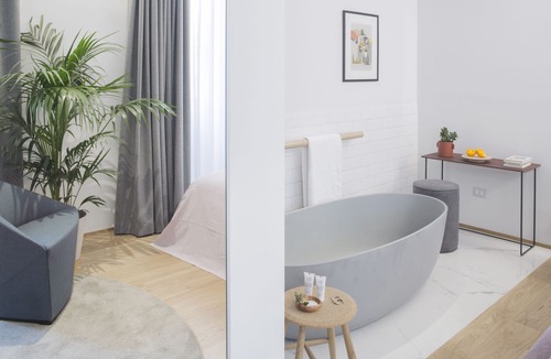 Rome Province Hotel | The Radical Hotel