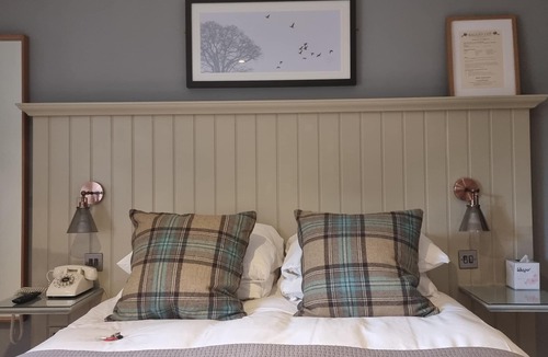 Minchinhampton Hotel | The Ragged Cot