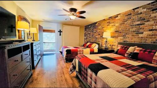 River Ranch House | The Ranch at River Breeze