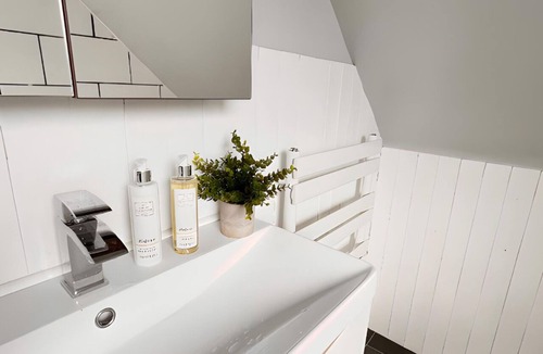 Reading House | The Reading Gem