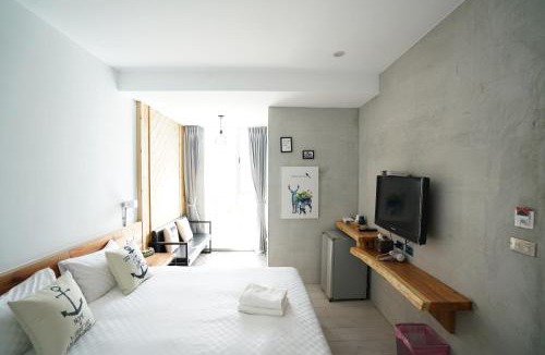 South Beach Bed & Breakfast | The Red Hotel