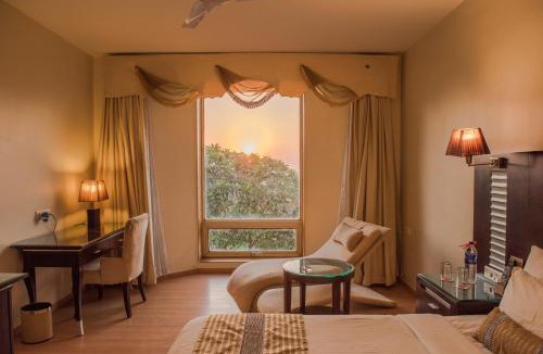 Rau Resort | The Red Maple Mashal