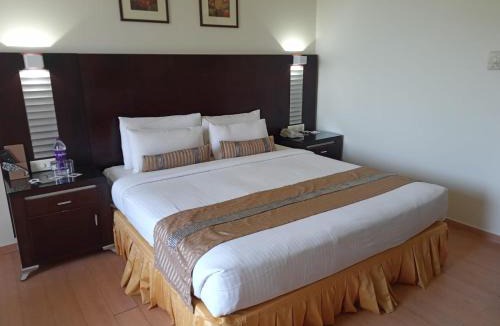 Rau Resort | The Red Maple Mashal