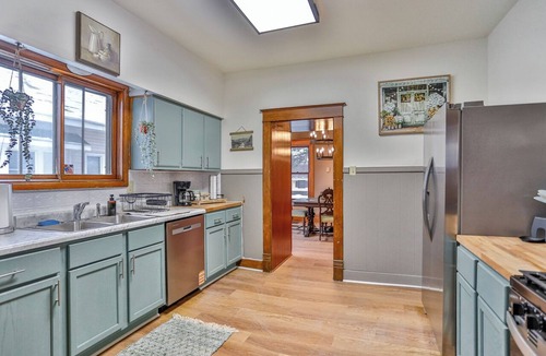 Wausau House | The Relic House - 5BR Vintage Retreat