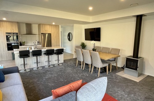 Kawarau Falls House | The Remarkable Queenstown Retreat - Escape to the perfect holiday!