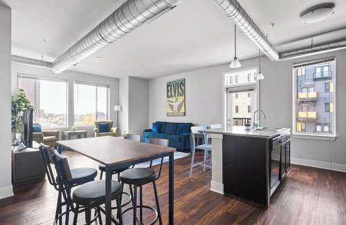 Mile Square Apartment | The Residences at CityWay