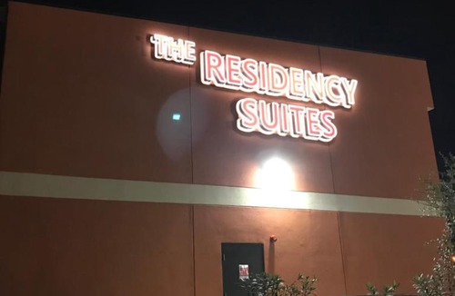 Barker Hotel | The Residency Suites