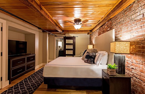 Charleston Historic District Hotel | The Restoration