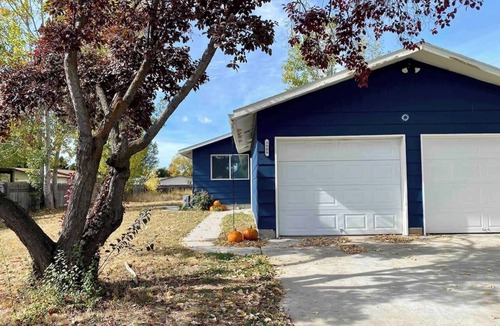 West Valley House | The Retro duplex unit