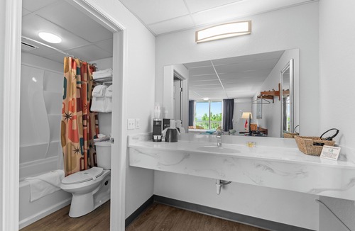 Branson Theater District Hotel | The Retro Hotel