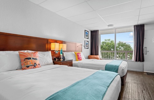 Branson Theater District Hotel | The Retro Hotel