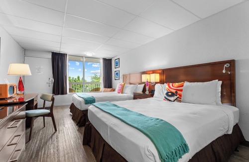 Branson Theater District Hotel | The Retro Hotel