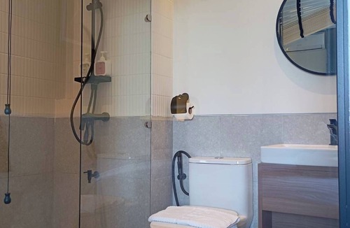 Ratchaburi Hotel | The Richer