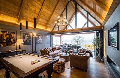 Windermere House | The Ridge