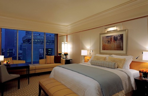 DIFC Hotel | The Ritz-Carlton Executive Residences