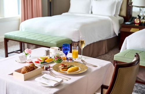 Umeda Hotel | The Ritz-Carlton Osaka