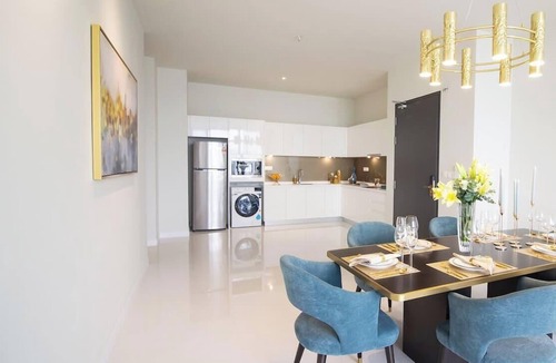 Kampung Datuk Keramat Apartment | The Ritz of Airbnb: La Gente Embassy near KLCC 2BR