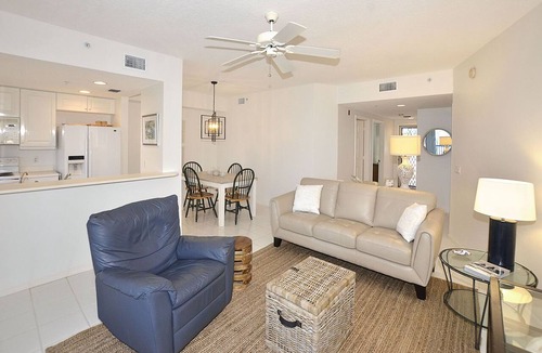 Stuart Condo | The Riverfront Retreat