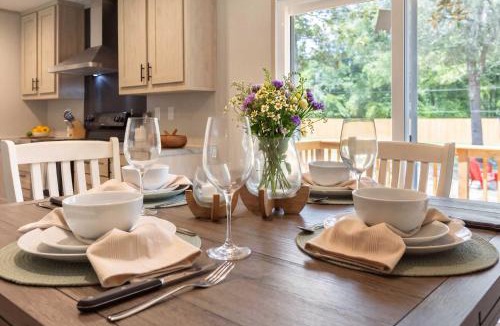 Lake City House | The Riverhead - Springs , Pavilion , Grill