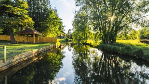 Harnham Hotel | The Riverside